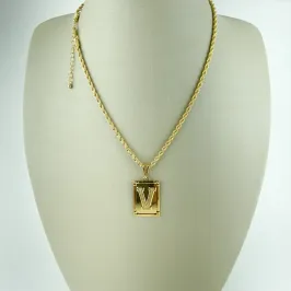 Colar Cordão Baiano com Pingente Letra V Folheado a Ouro 18k