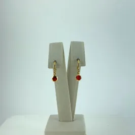 Brinco Argolinha com Pingente Design de Coração Folheado a Ouro 18k