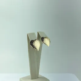 Brinco Design de Coração Martelado Folheado a Ouro 18k