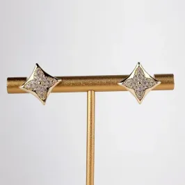 Brinco Flor em Zircônia Folheado a Ouro 18k
