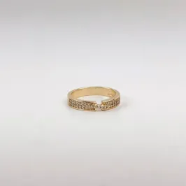 Anel Presilha Cravejado em Zircônias Folheado a Ouro 18k
