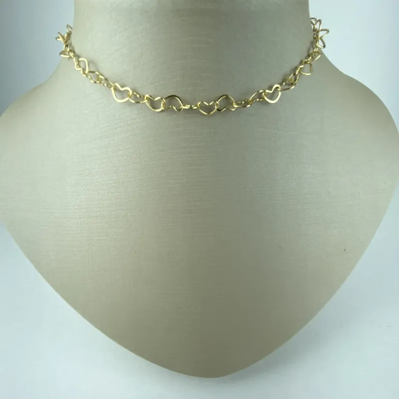 Choker Corações Vazados Folheado a Ouro 18k