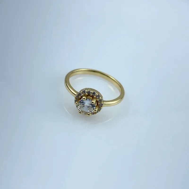 Anel em Zircônias Folheado a Ouro 18k