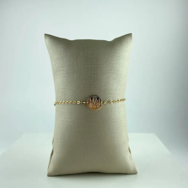 Pulseira Elo Cadeadinho com Letra M Folheado a Ouro 18k