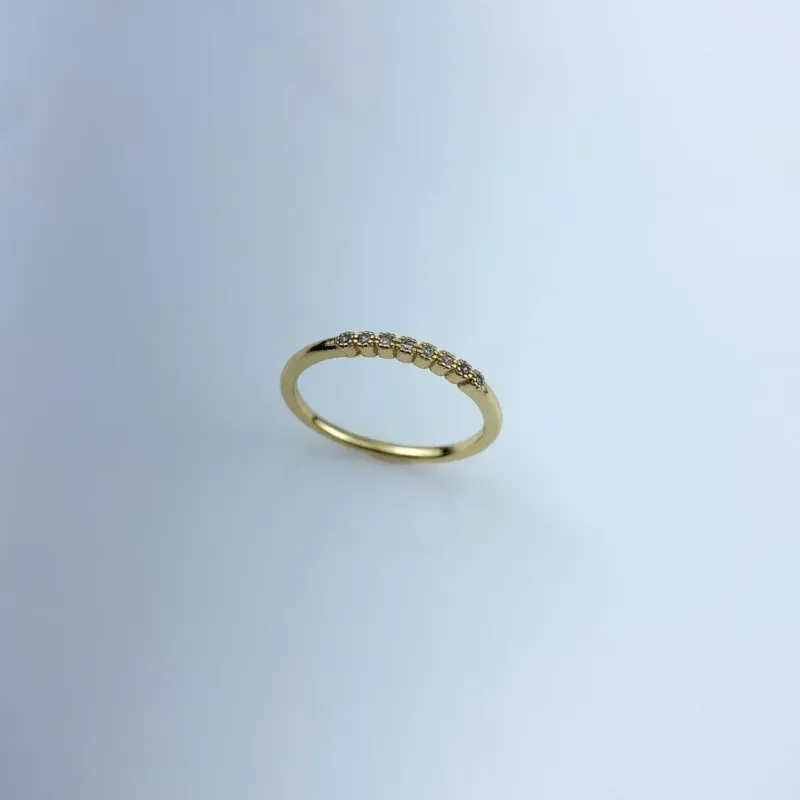 Anel Meia Aliança com Zircônia Folheado a Ouro 18k
