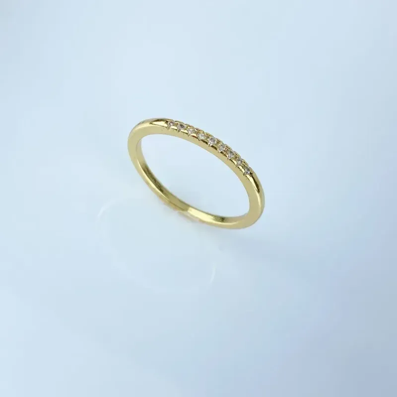 Anel Meia Aliança com Zircônia Folheado a Ouro 18k