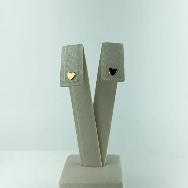 Brinco Design Mini Coração Folheado a Ouro 18k