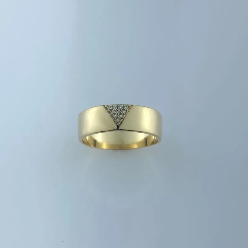 Anel Aliança com Microzircônias com Design de V Folheado a Ouro 18k