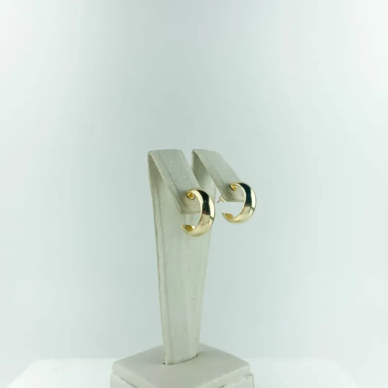 Brinco Argola Larga Lisa Folheado a Ouro 18K