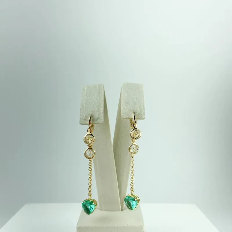 Brinco Argolinha com Pingente de Coração e Zircônia Folheado a Ouro 18k