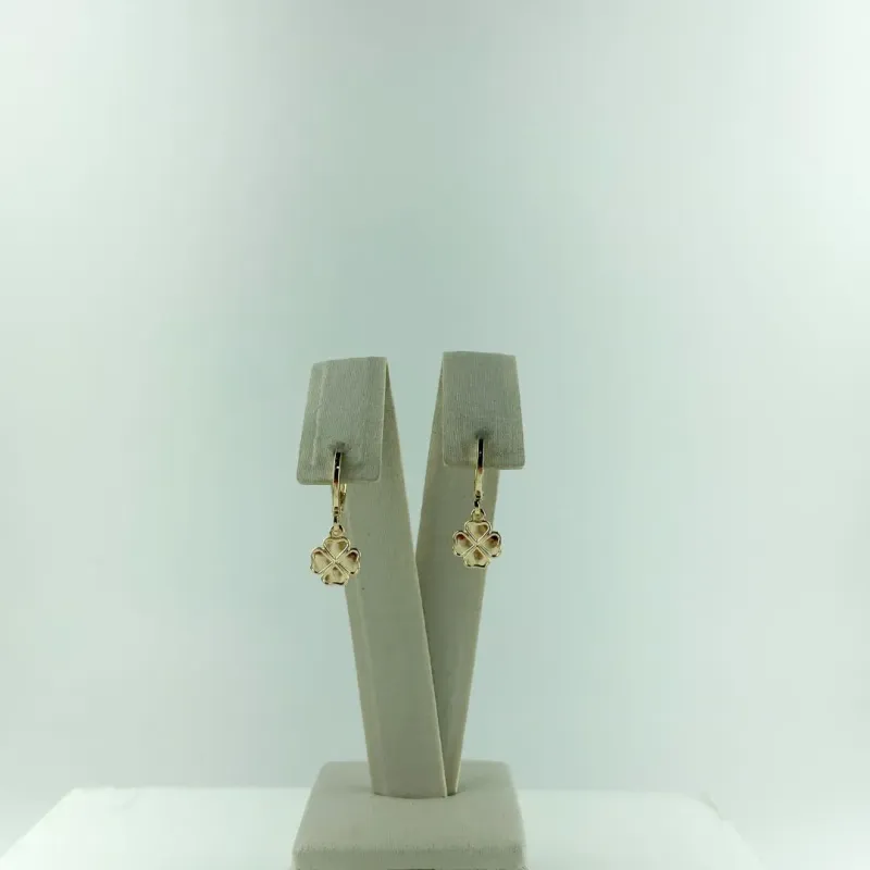 Brinco Argolinha com Trevo Quatro Folhas Folheado a Ouro 18k