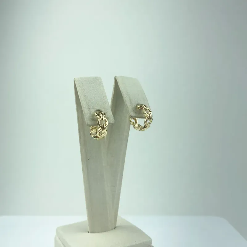 Brinco Argolinha Design Corrente Folheado a Ouro 18k