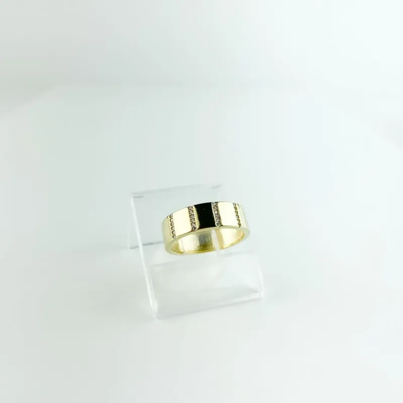 Anel Largo com Filetes de Zircônia Folheado a Ouro 18k