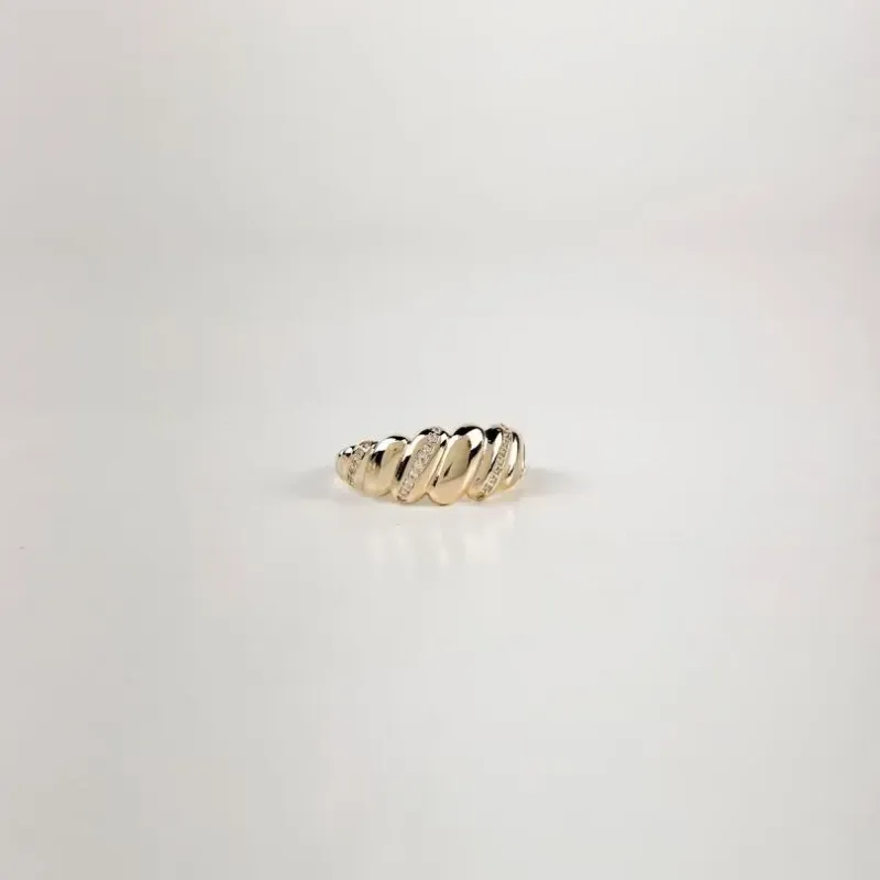 Anel Croissant em Zircônias Folheado a OUro 18k