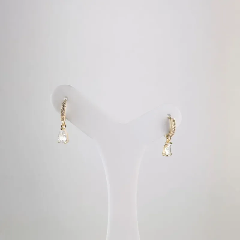 Brinco Pingente Ponto de Luz em Zircônias Banhado a Ouro 18k