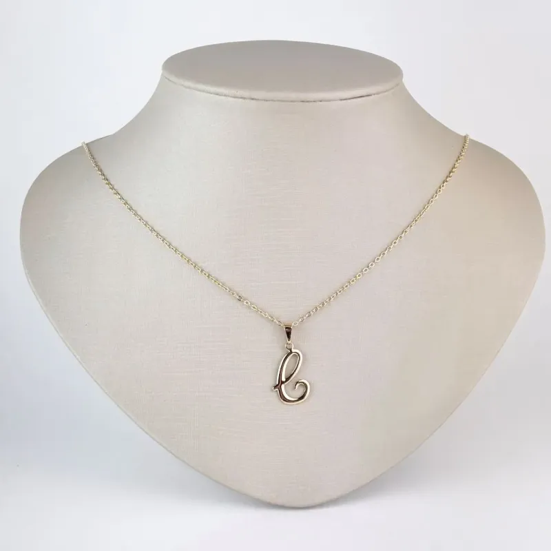 Colar Pingente Letra C Folheado a Ouro 18k