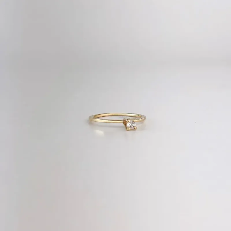 Anel Solitário Cravejado em Zircônias Folheado a Ouro 18k