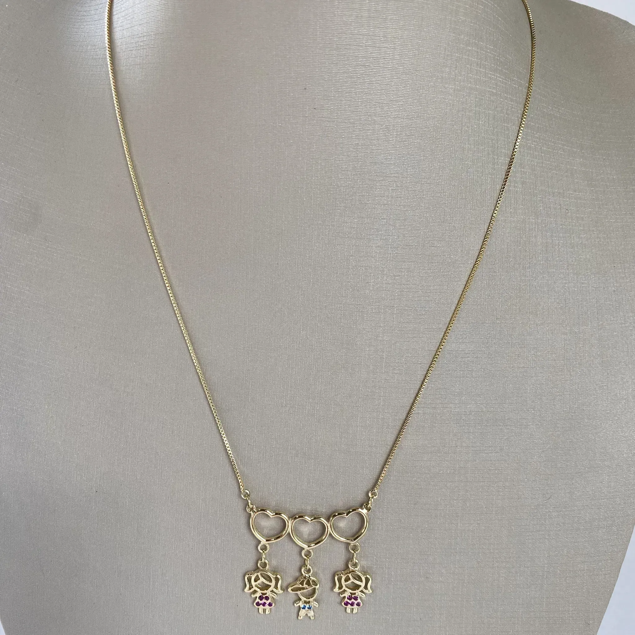 Colar Veneziana com Duas Meninas e Um Menino com Coração Folheado a Ouro 18k