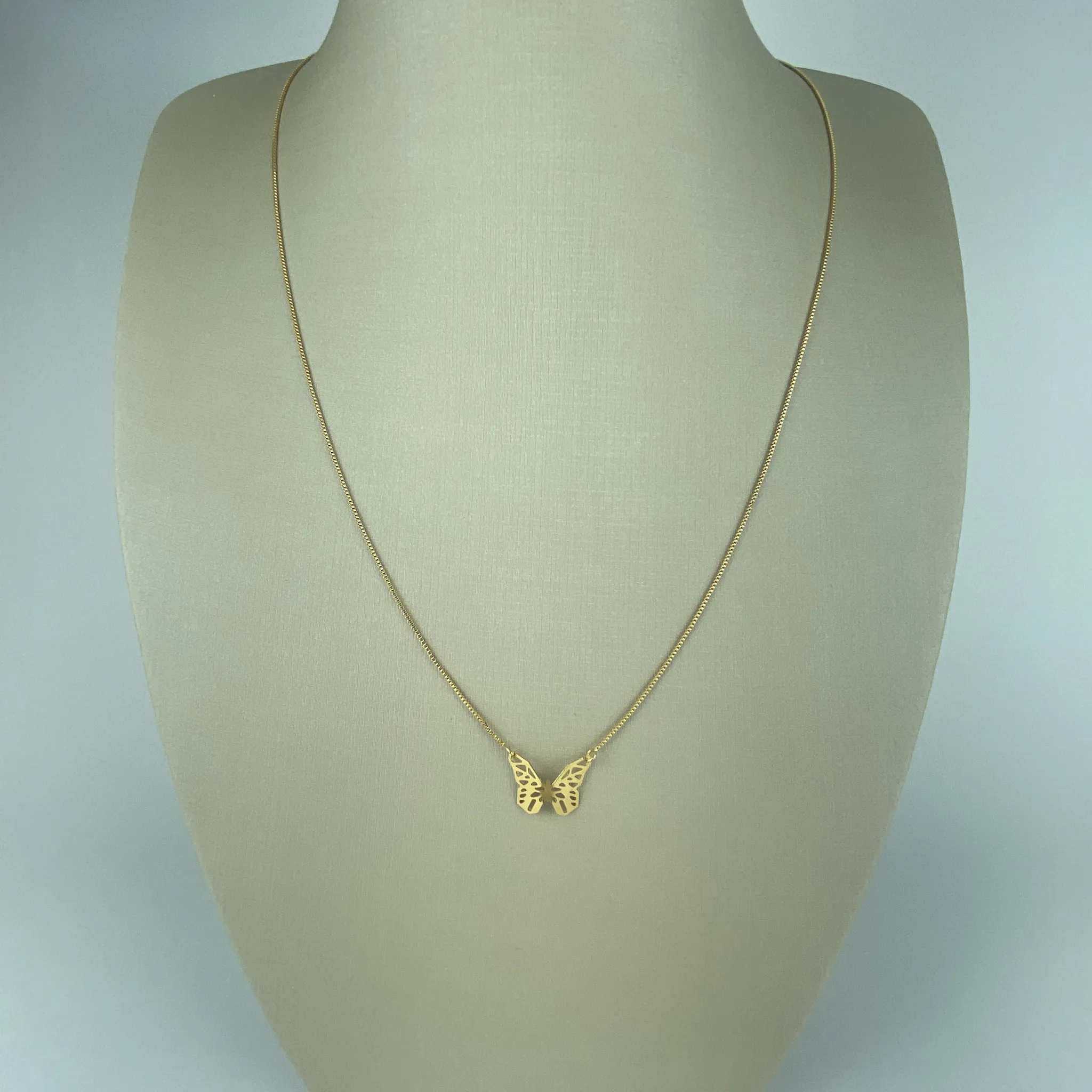 Colar Veneziana com Pingente de Borboleta Folheado a Ouro 18k