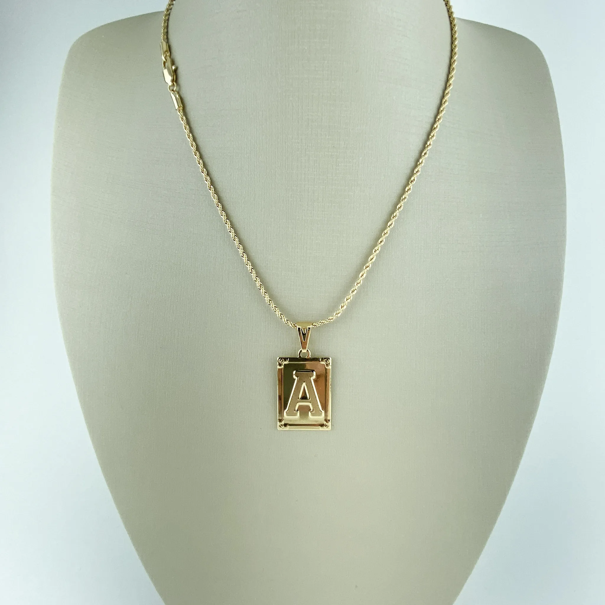 Colar Cordão Baiano com Pingente Letra A Folheado a Ouro 18k