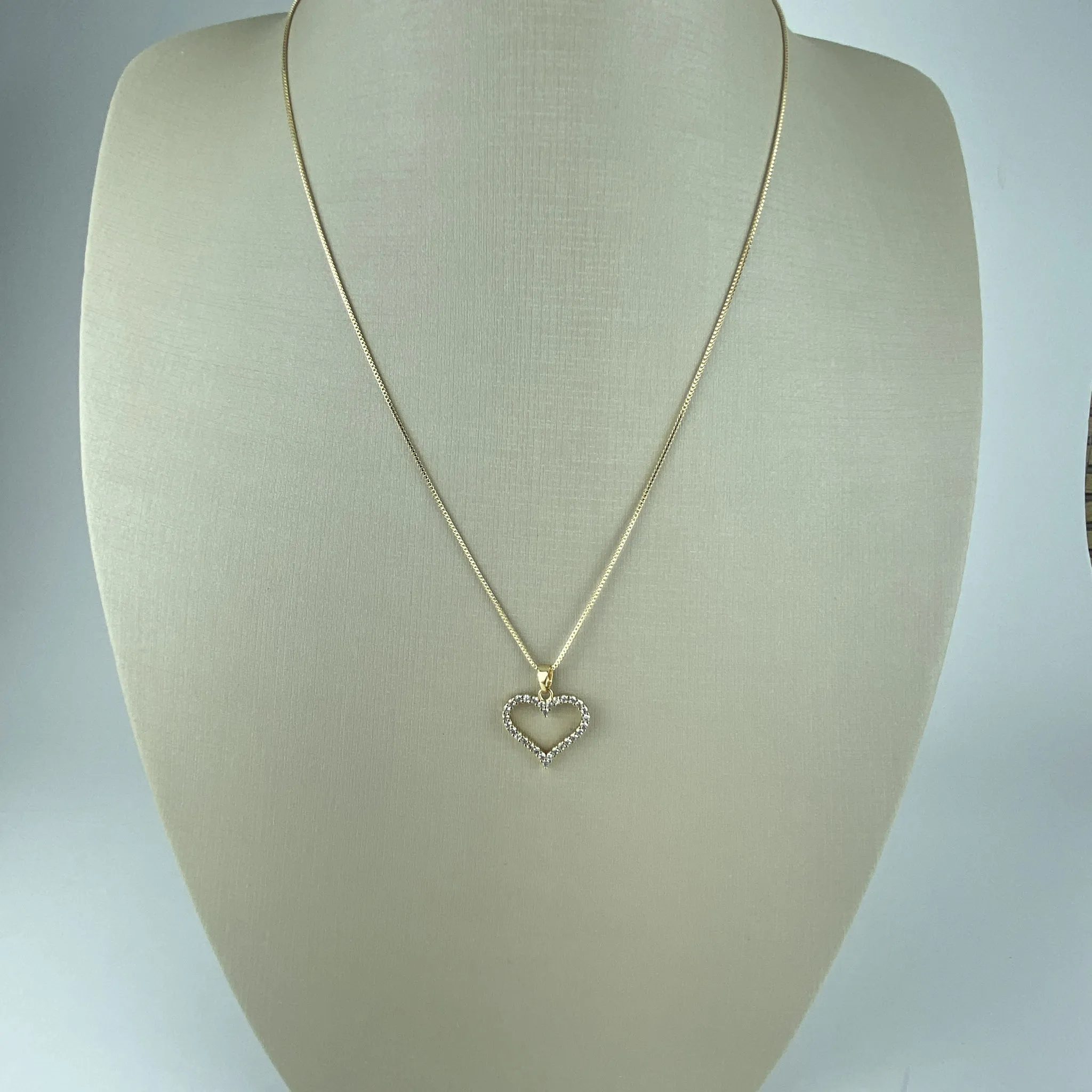Colar Veneziana com Pingente Cravejado em Zircônia Folheado a Ouro 18k