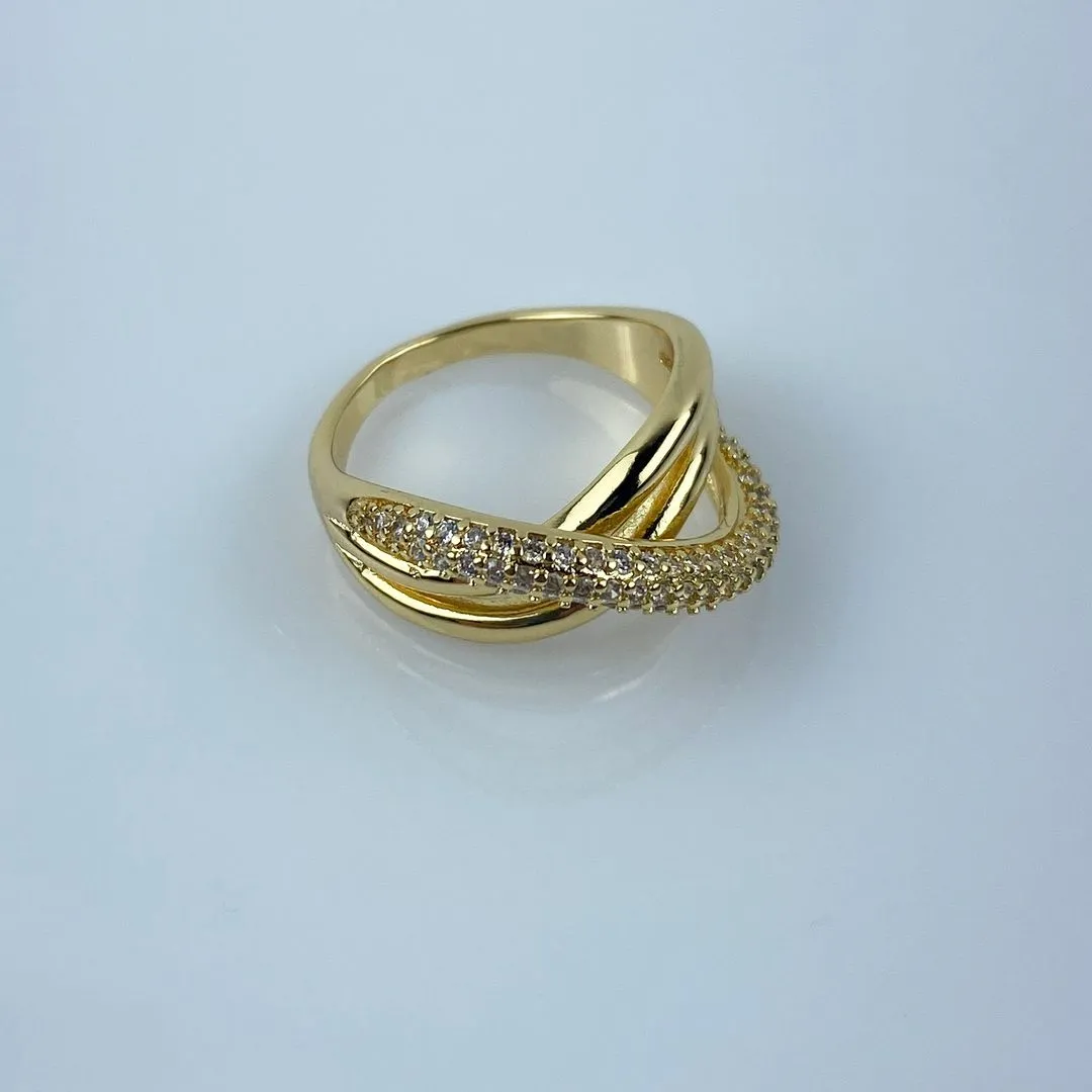 Anel Elos Transpassados em Zircônia Folheado a Ouro 18k