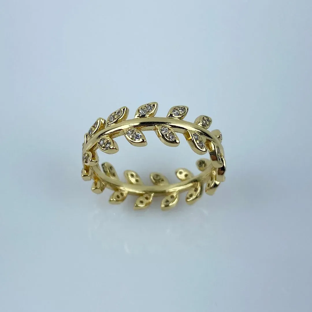 Anel Design de Folhas Cravejado em Zircônia Folheado a Ouro 18k