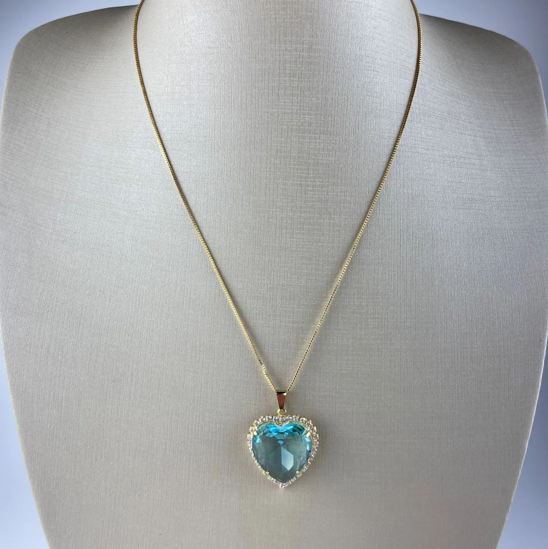 Colar Veneziana Pingente de Coração com o Entorno Cravejado em Zircônias e Pedra Verde Folheado a Ouro 18k