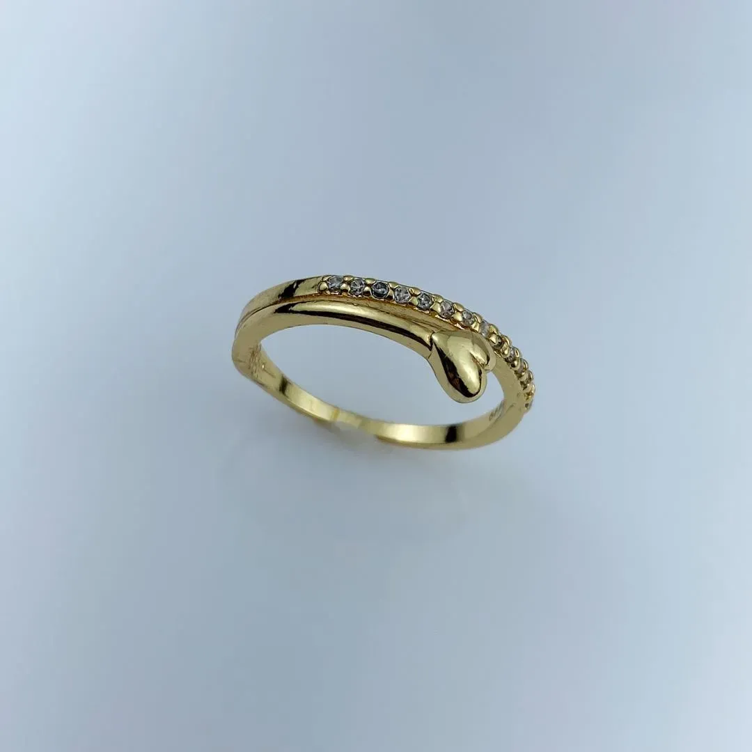 Anel Aparador com Coração e Zircônias Folheada a Ouro 18k
