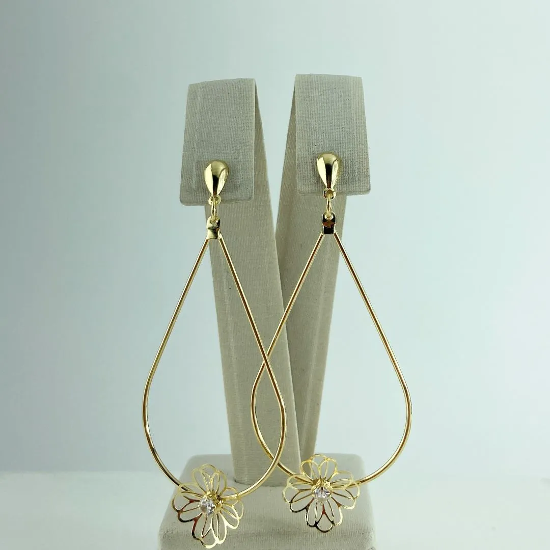 Brinco Gota Vazada com Flor Folheado a Ouro 18k
