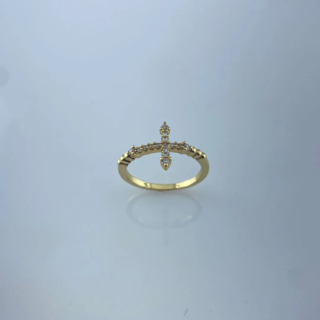 Anel Design de Cruz com Zircônias Folheado a Ouro 18k