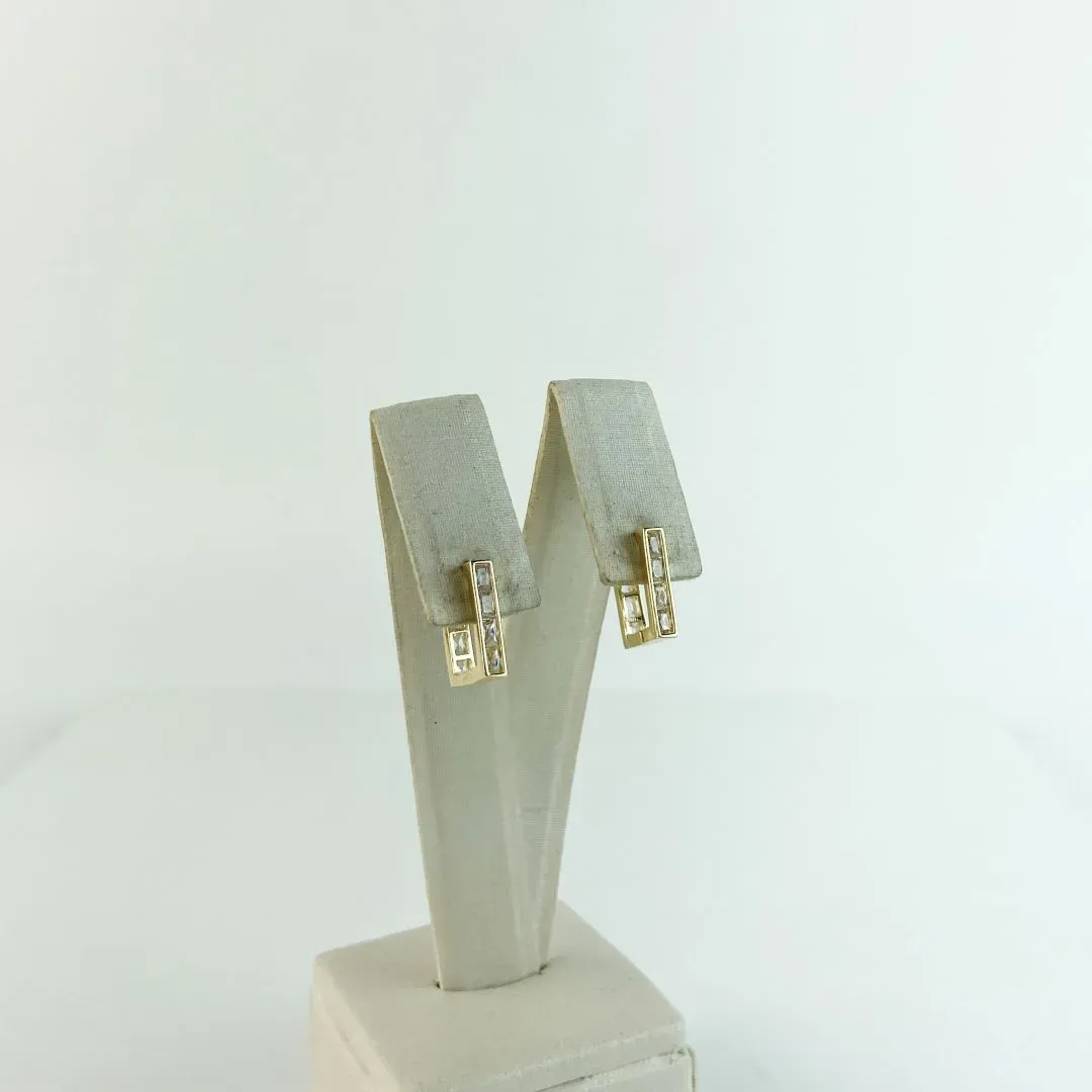 Brinco Argola Retangular em Zircônia Cristal Folheado a Ouro 18 K
