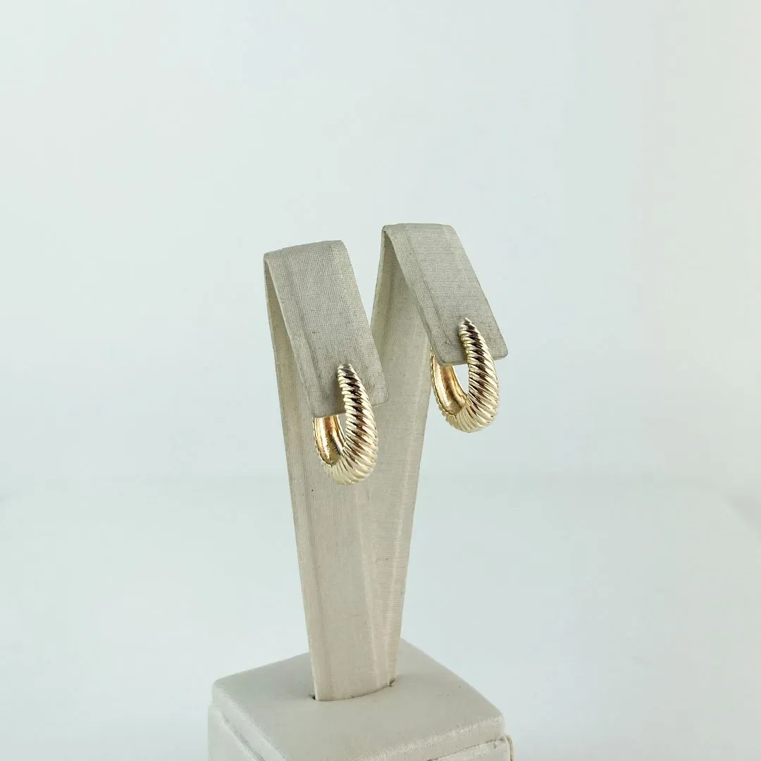 Brinco Argola Torcida Folheado a Ouro 18 K
