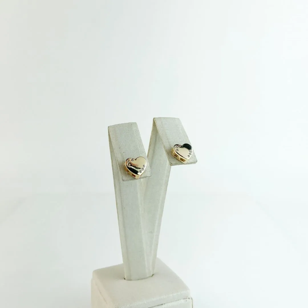 Brinco Coração Liso e Zircônias Folheado a Ouro 18k
