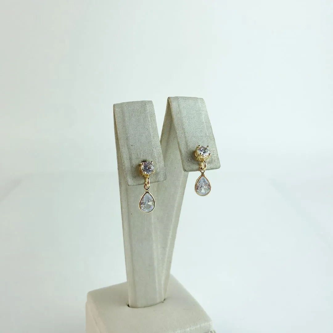 Brinco Ponto de Luz e Gota Folheado a Ouro 18k