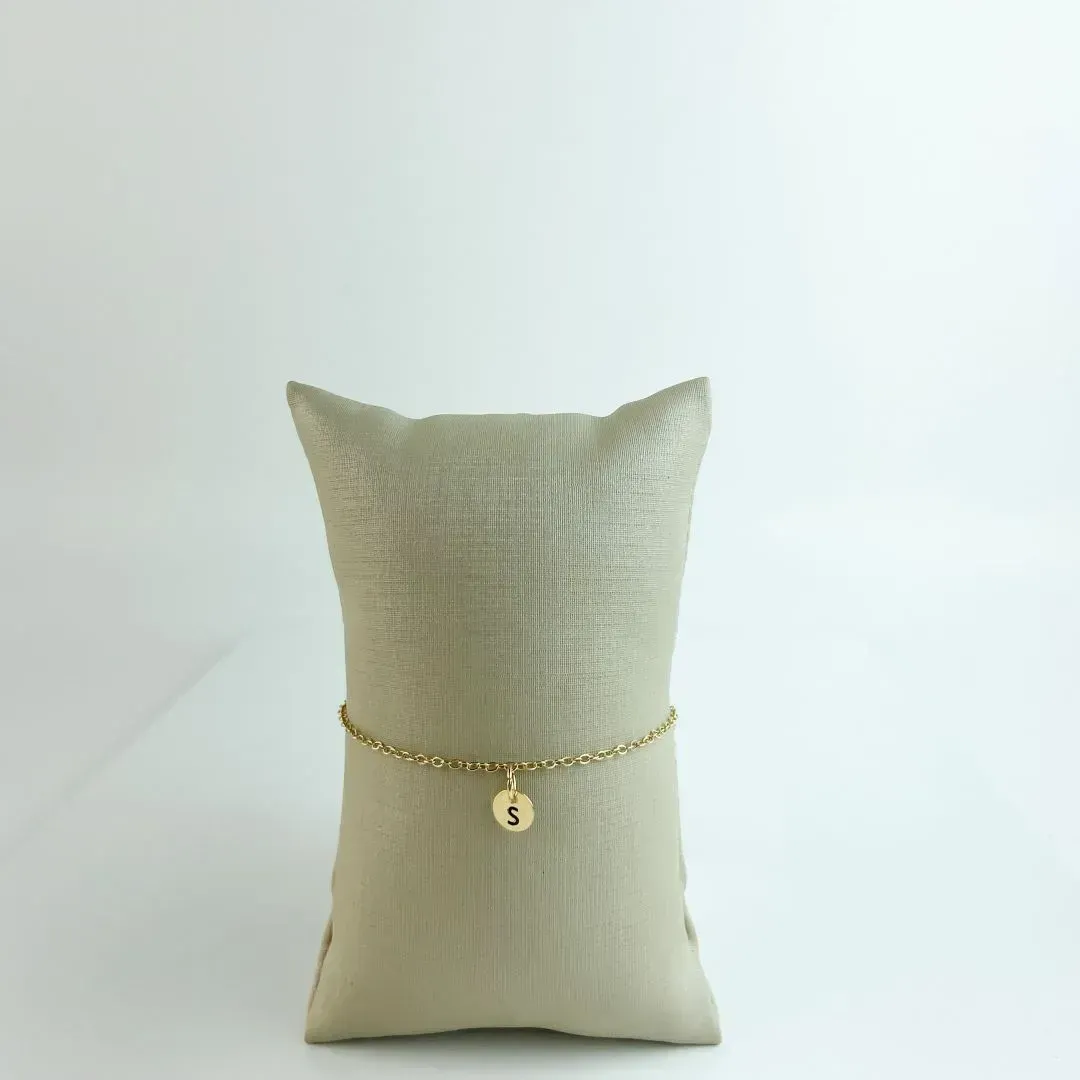 Pulseira com Pingente Letra S Folheada a Ouro 18k