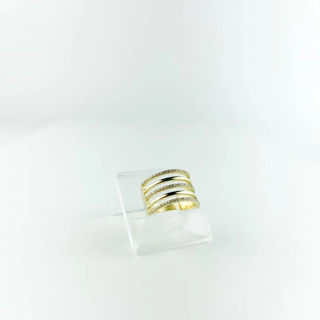Anel Cinco Elos - Três Dourados e Dois Cravejados em Zircônia Folheado a OUro 18k