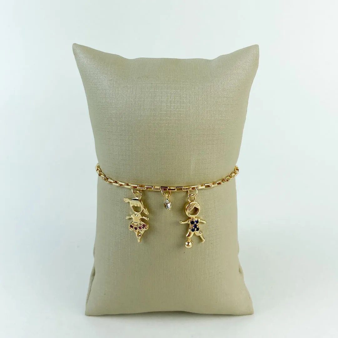 Pulseira Elo Cartier com Pingente Menino e Menina e Ponto de Luz Folheado a Ouro 18k