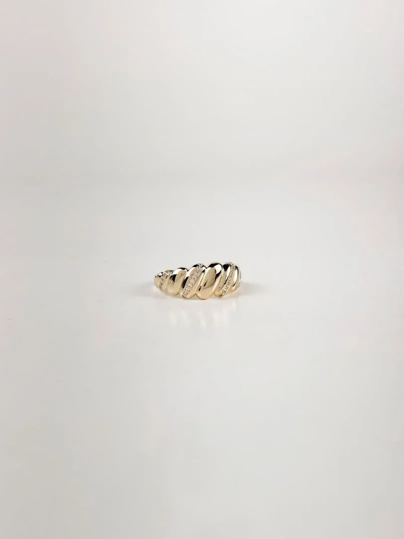 Anel Croissant em Zircônias Folheado a OUro 18k