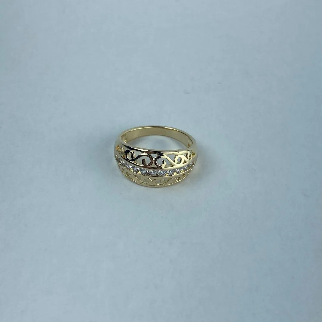 Anel Desenhado em Zircônias Folheado a OUro 18k