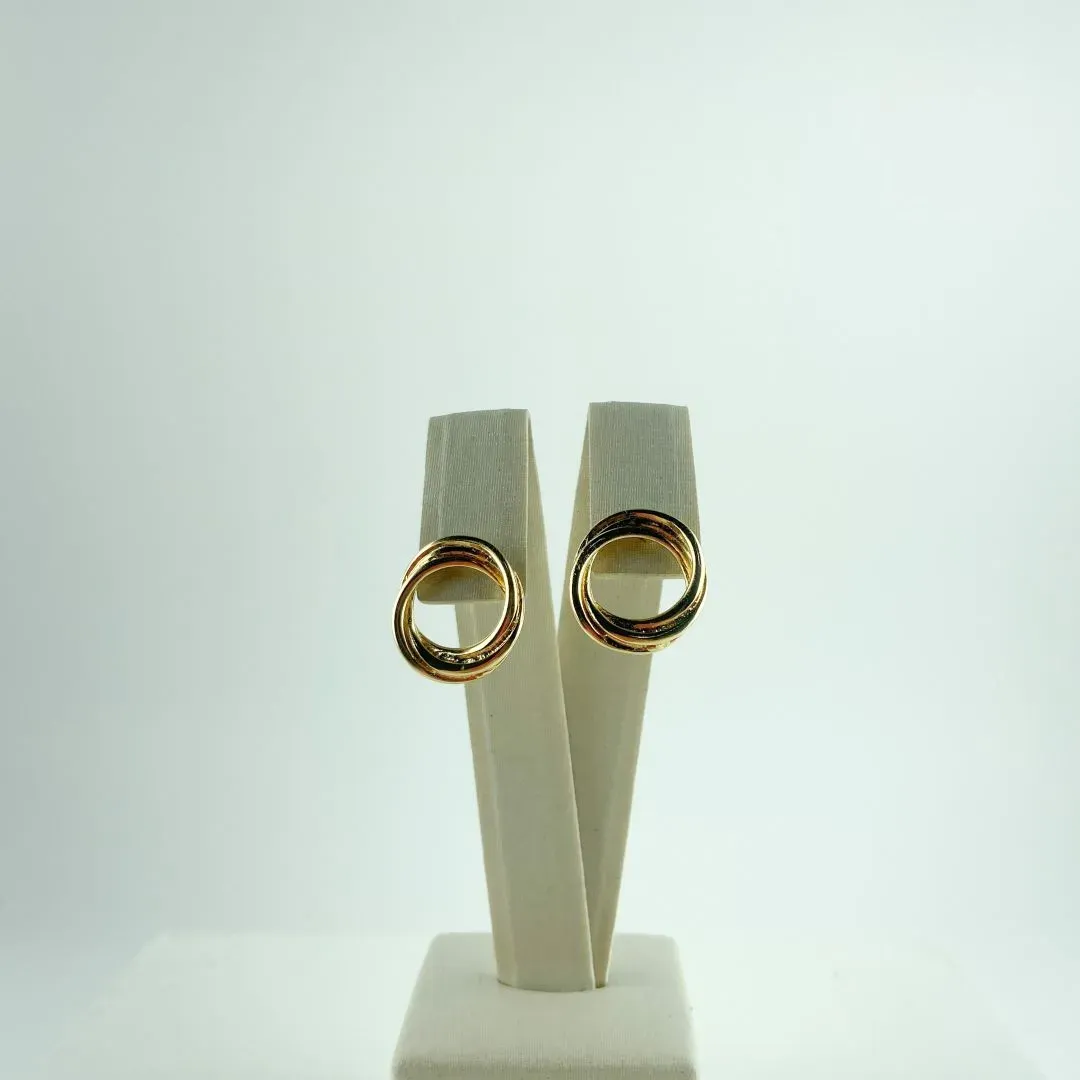Brinco com Design Dois Círculos Entrelaçados Folheado a Ouro 18k