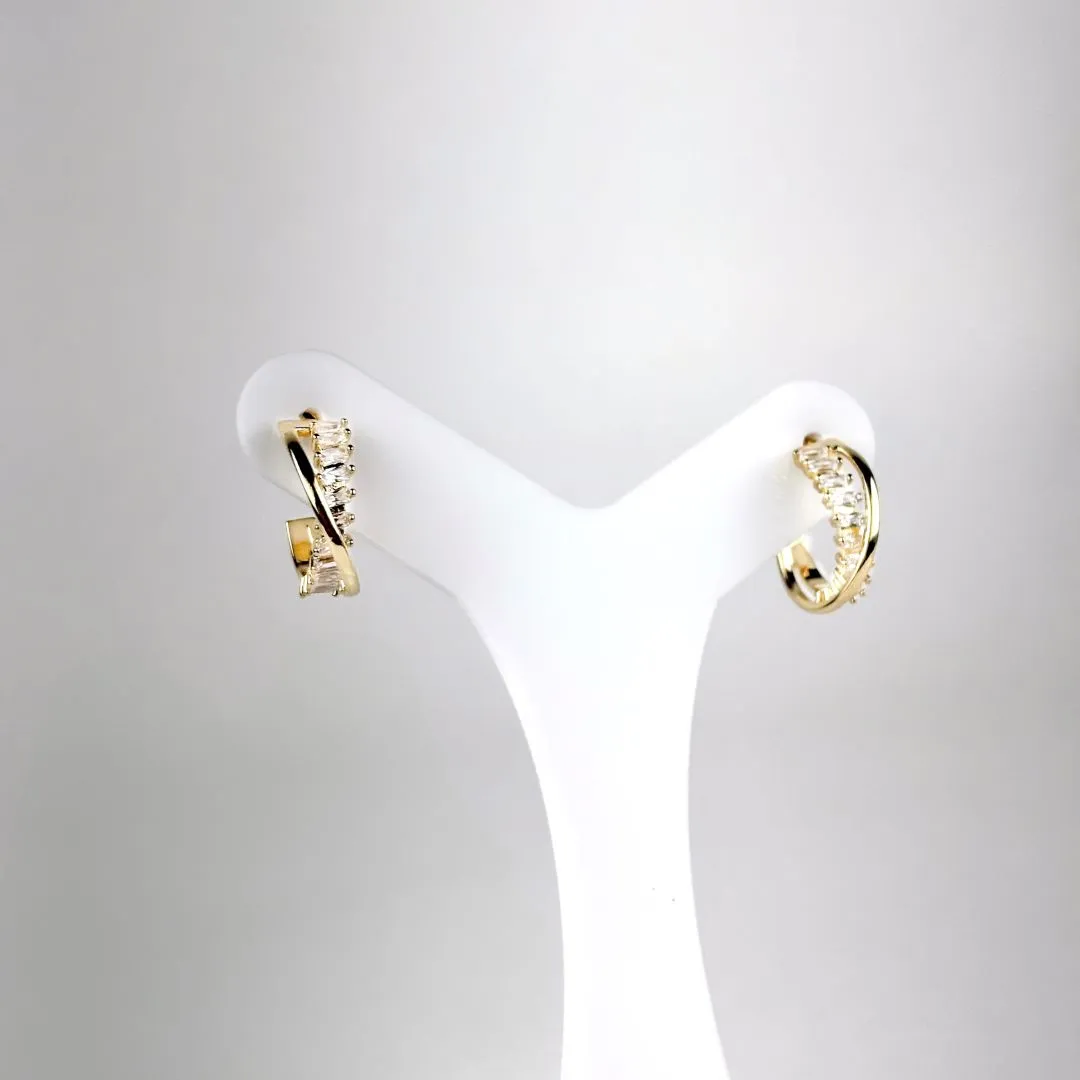 Brinco Argola em Zircônias Folhado a Ouro 18k