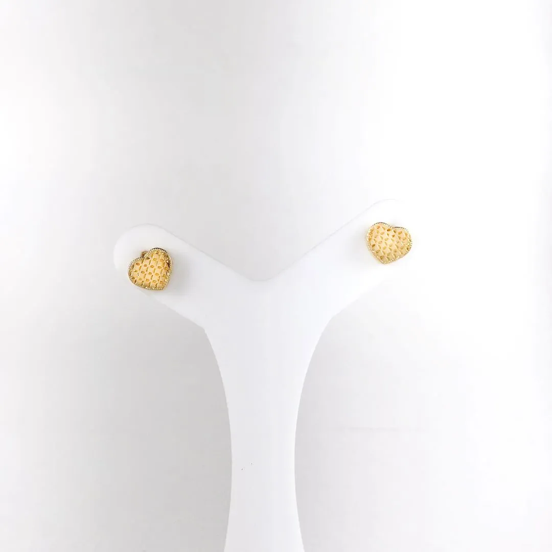 Brinco Coração Detalhes Banhado a Ouro 18k