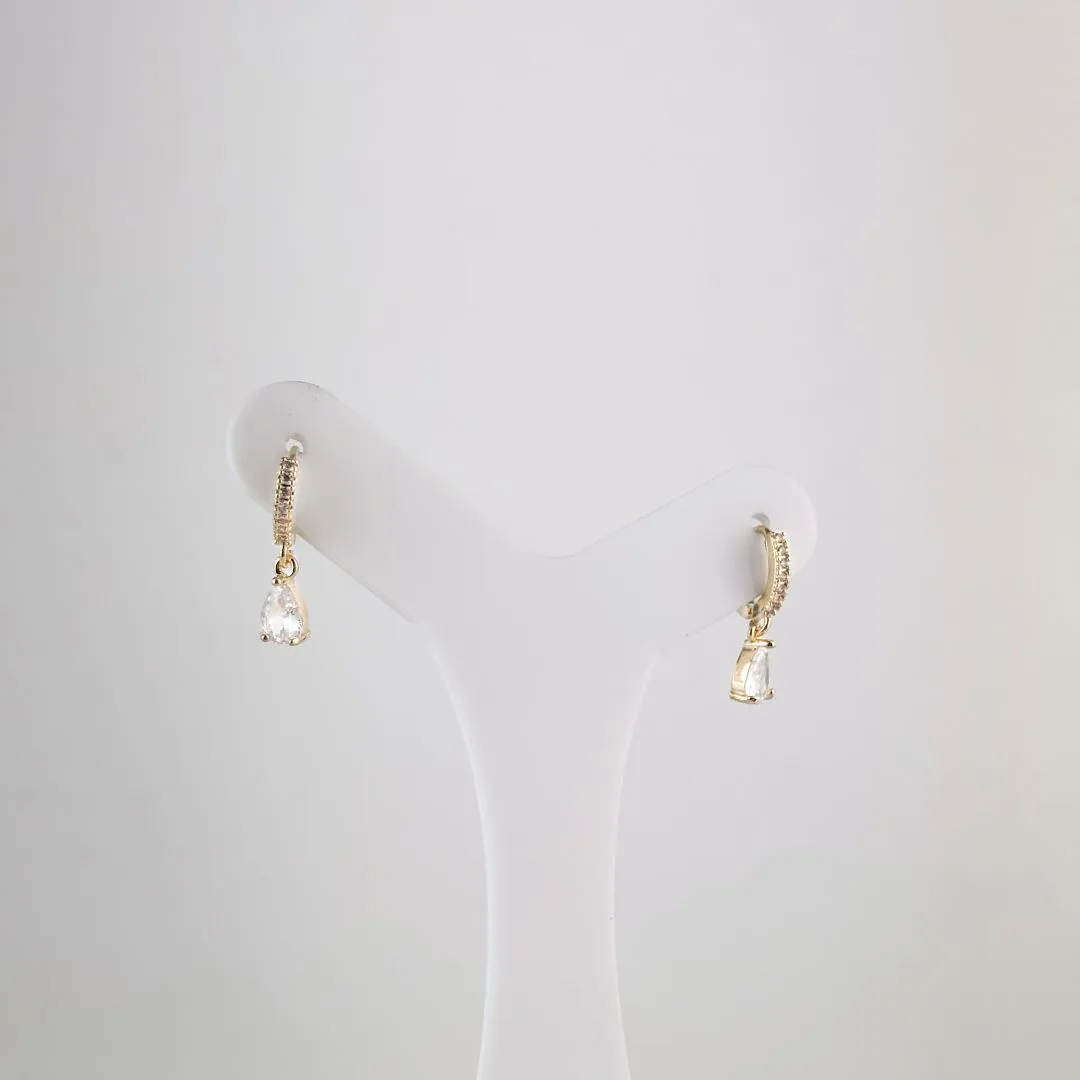 Brinco Pingente Ponto de Luz em Zircônias Banhado a Ouro 18k
