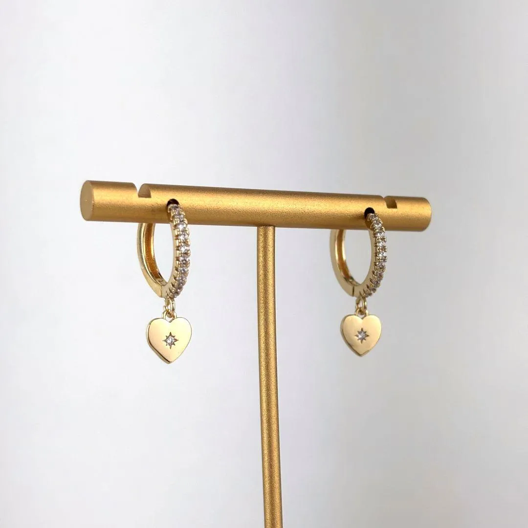 Brinco Argola Coração Estrelado Cravejado em Zircônias Folheado a Ouro 18k