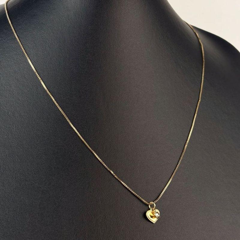 Colar Pingente de Coração com Ponto de Luz em Zircônias Folheado a Ouro 18k