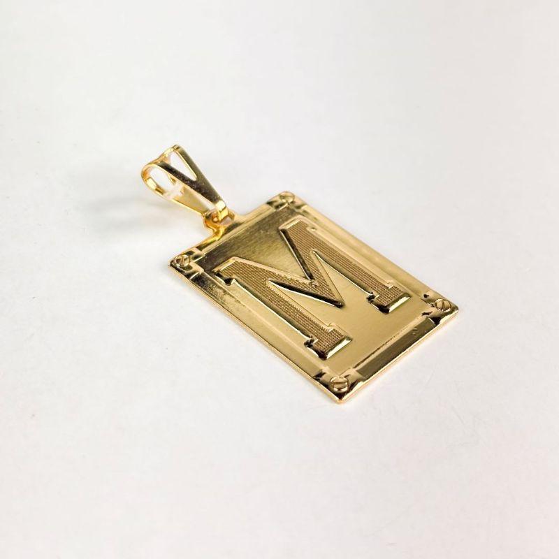 Pingente Letra M Folheado a Ouro 18k