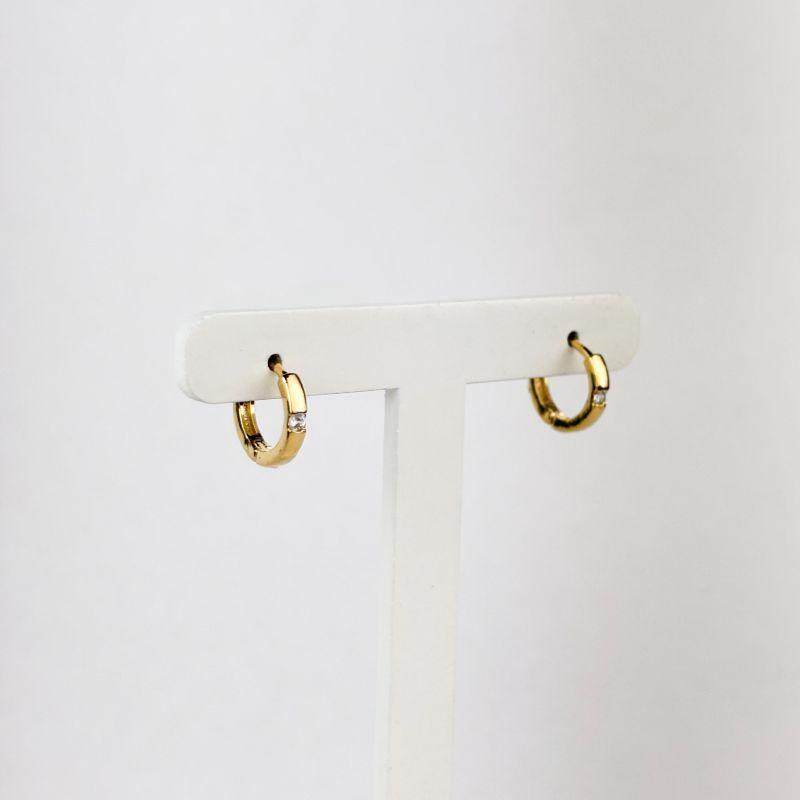 Brinco Argola Ponto de Luz Delicado em Microzircônias Folheado a Ouro 18k